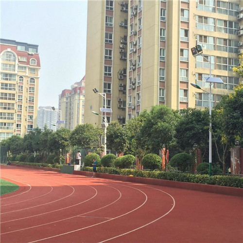 太陽(yáng)能路燈使用客戶西安高新一中 太陽(yáng)能路燈使用客戶西安高新一中